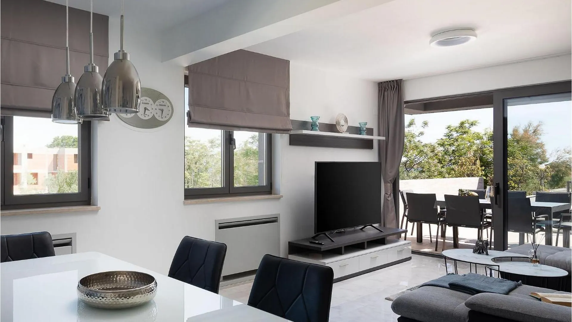 Villa Tina Privlaka  Holiday home